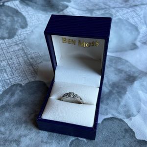 10K White Gold Promise Ring
